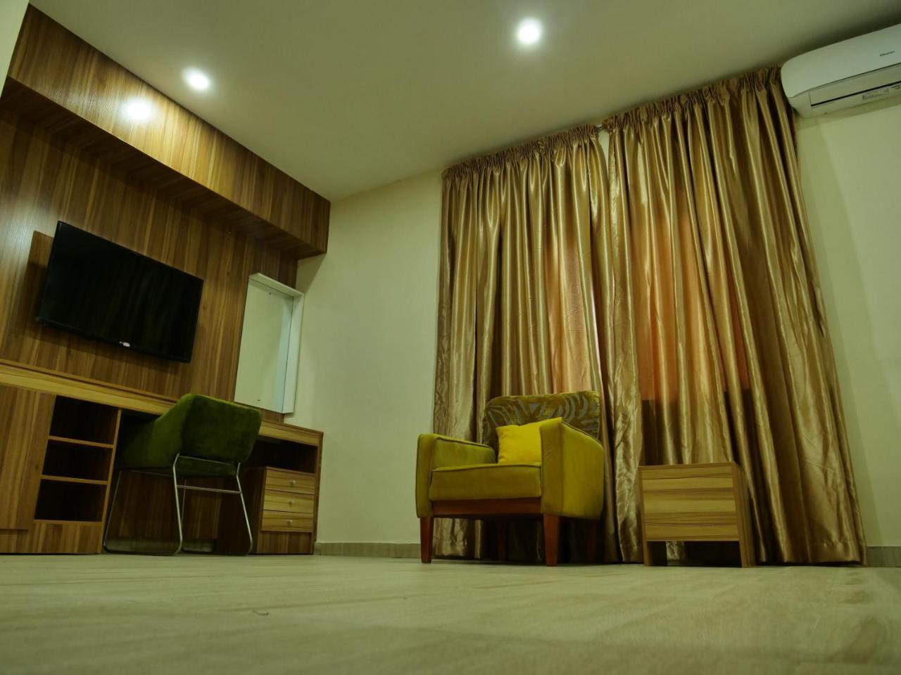 Alexia'S Place Hotel Lagos Exteriér fotografie